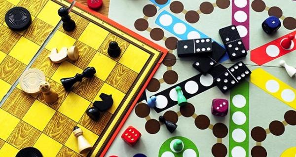 Image for event: Family Game Night at Martindale-Brightwood
